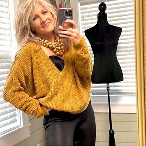 Double Zero,Sinfully Soft, Stretchy Sweater, Dolman Sleeves,V-Neck, Long Arms, M